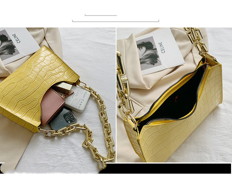 Textured Chain Shoulder Western Style Messenger Small Bag