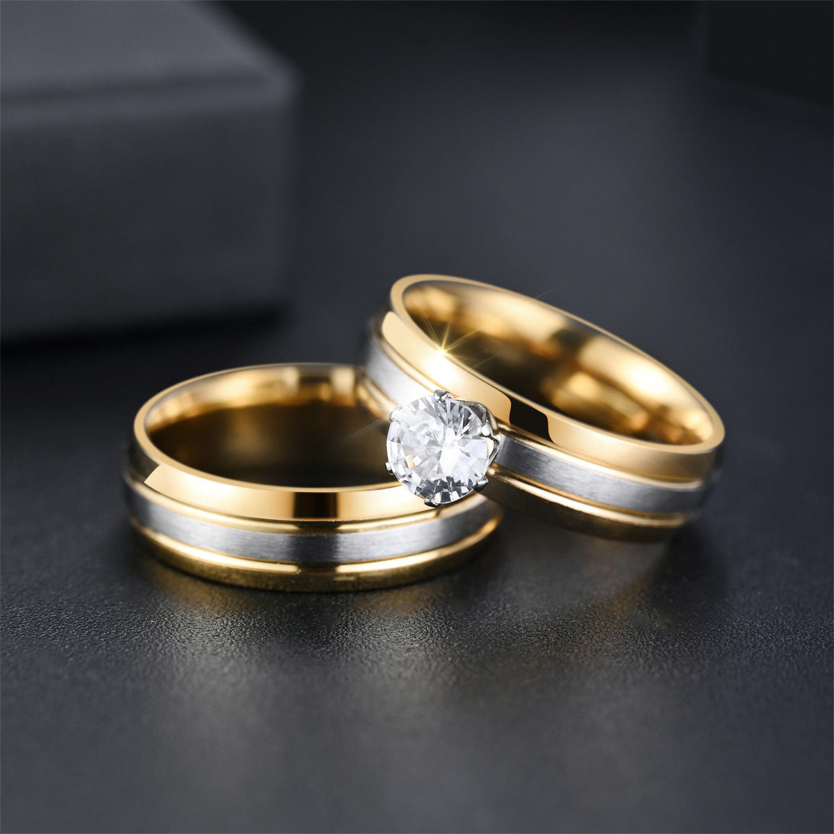 Zircon Couple Ring 18K Gold Two-tone High-end All-match